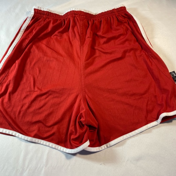 Adidas Climate red shorts S - Picture 5 of 8